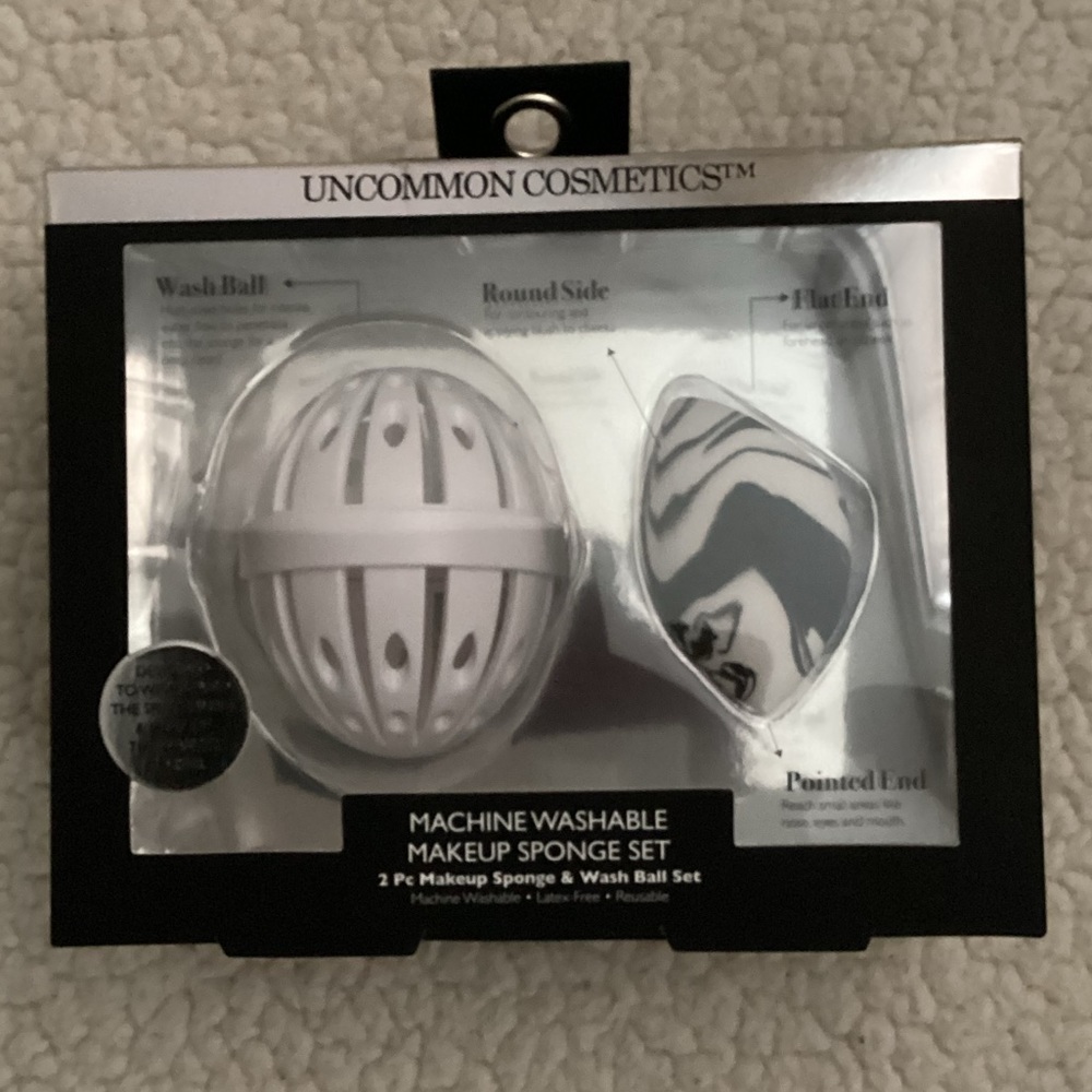 Uncommon Makeup Sponge Kit, Machine Washable NWT - Picture 2 of 3